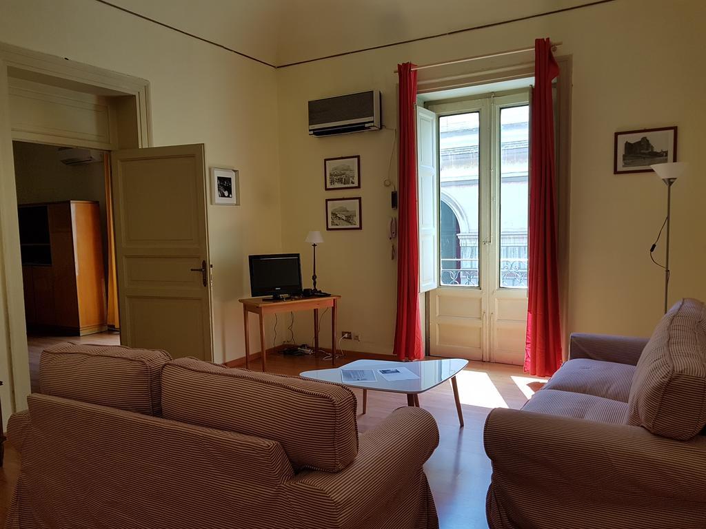 Piazza Politeama Apartment Palermo Exterior photo